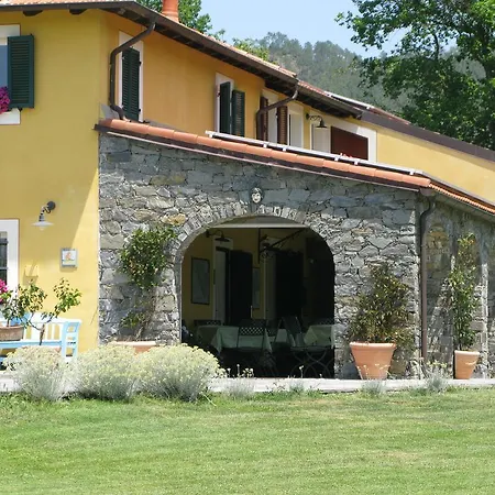 Sostio A Levante Farma Framura