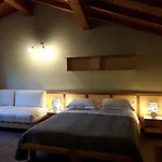 팜스테이 Sostio A Levante 파라무라