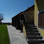 Alojamento de Turismo Rural Sostio A Levante *