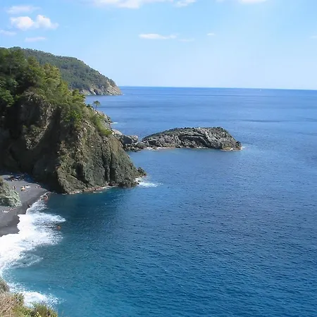 Sostio A Levante Framura