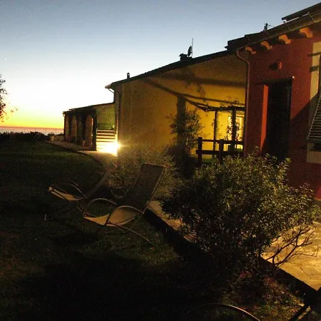 Sostio A Levante Alloggio per agriturismo *