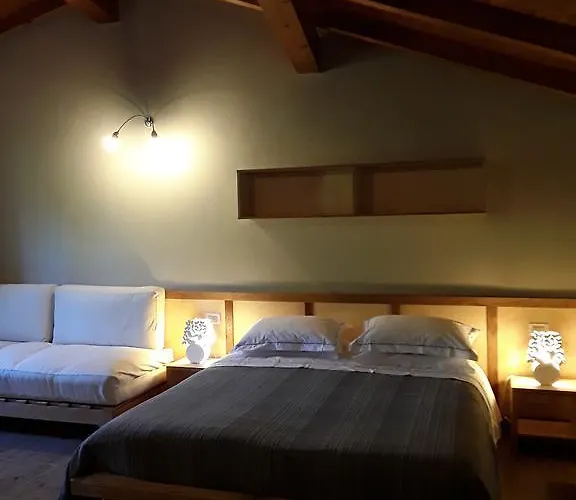 팜스테이 Sostio A Levante 파라무라